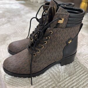 Michael Kors Monogram Combat Boots in Brown and Black Womens size 7.5